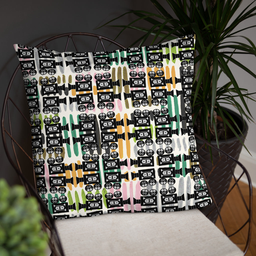 ベーシッククッション・きゃらあくたあロゴモダン【LG003-BC021】