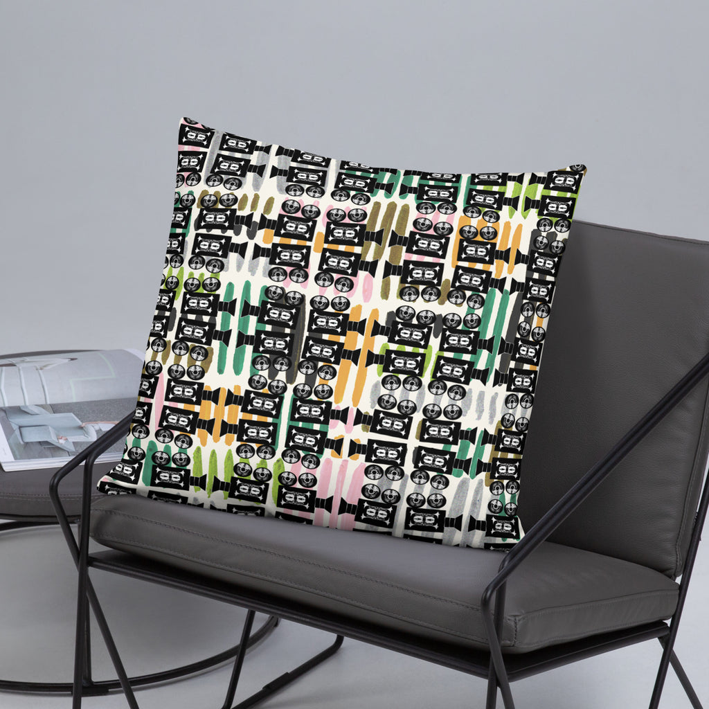 ベーシッククッション・きゃらあくたあロゴモダン【LG003-BC021】