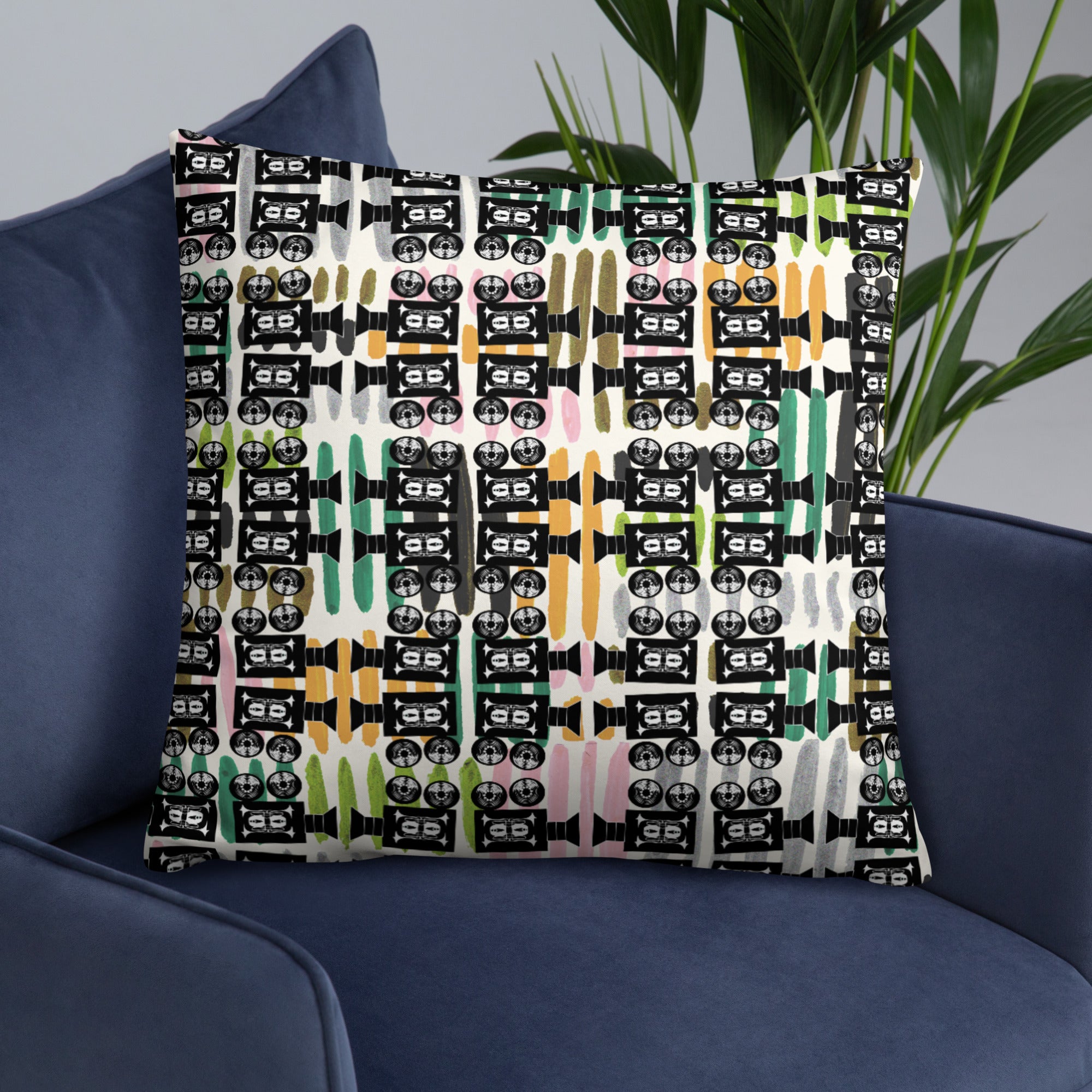 ベーシッククッション・きゃらあくたあロゴモダン【LG003-BC021】